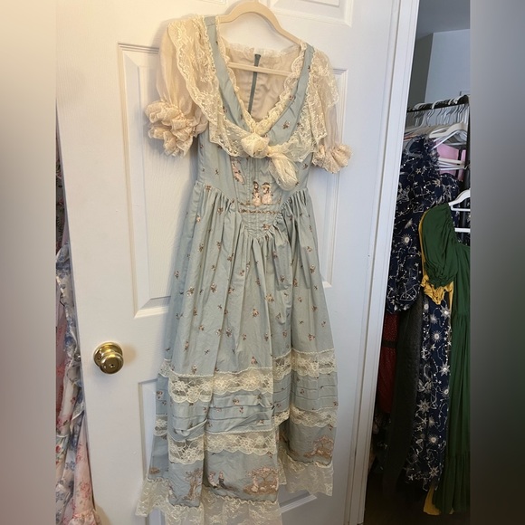 Vintage-Inspired Mint Lace Midi Dress - Romantic Tea-Length Dress - Picture 4 of 8